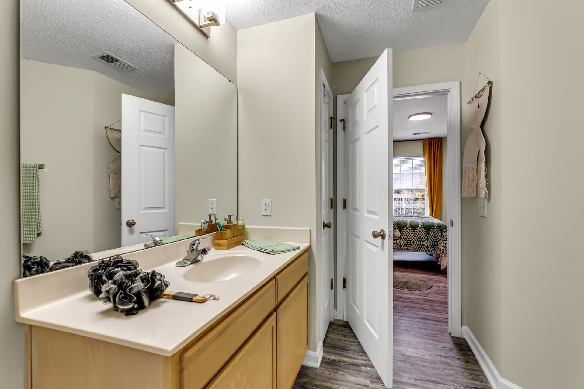 Bathroom-01-Spartan-Crossing-Greensboro-NC-11