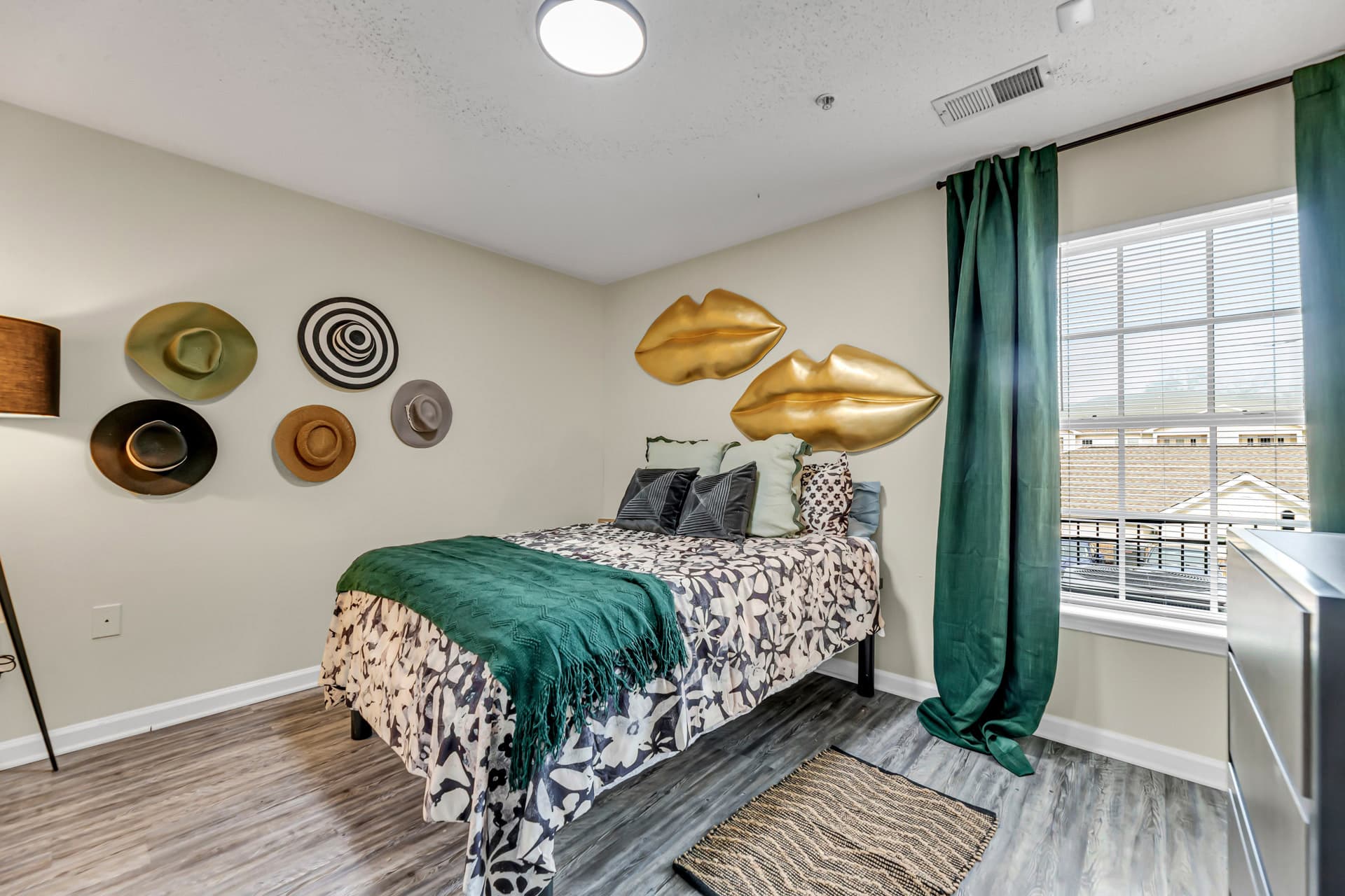 Bedroom-02-Spartan-Crossing-Greensboro-NC-11