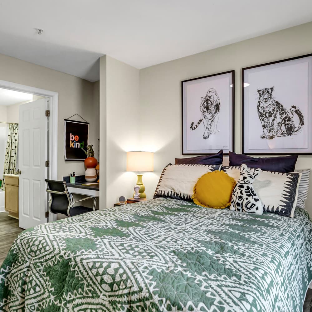 Bedroom-04-Spartan-Crossing-Greensboro-NC-11