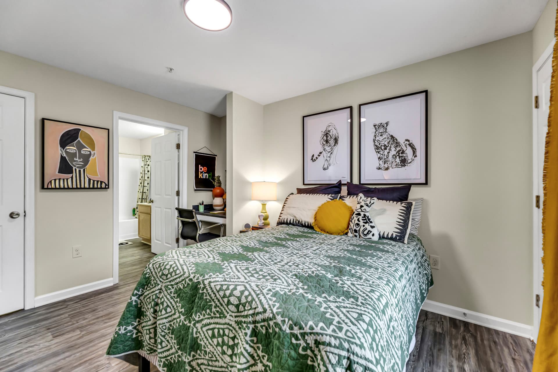 Bedroom-04-Spartan-Crossing-Greensboro-NC-11